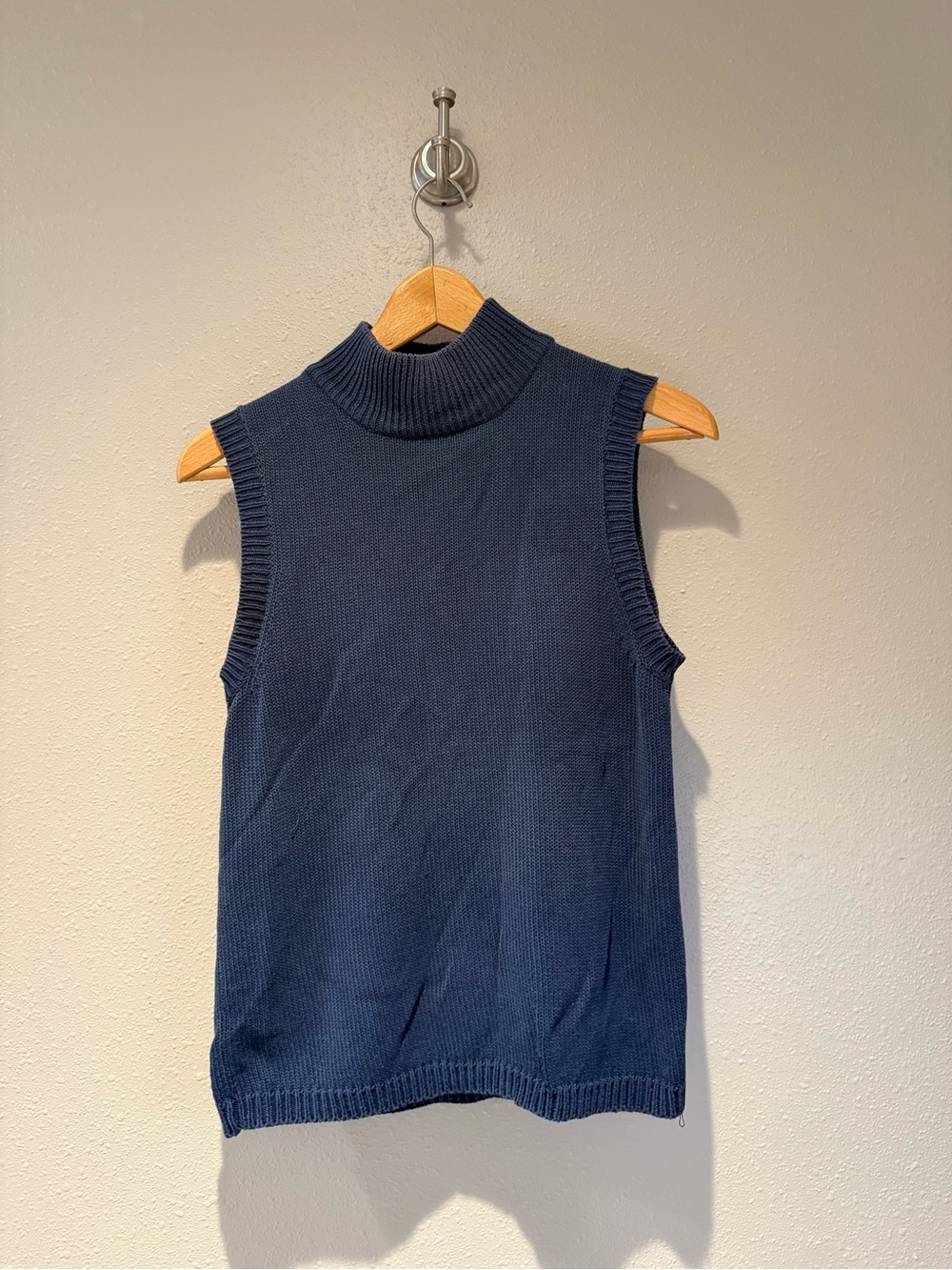 Carroll Reed Navy Blue Knit Sleeveless Mock Neck Sweater Vest Size Medium